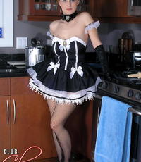 Making out with the maid This hot maid really knows how to